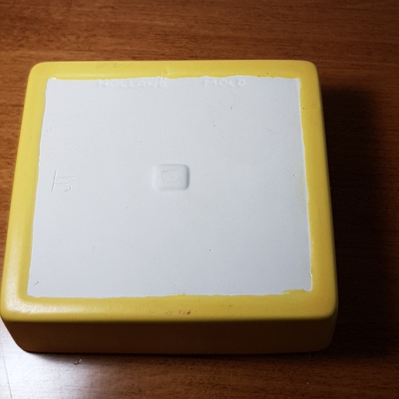 Holland Mold Yellow Dish with Flowered Print Lid - Picture 3 of 7